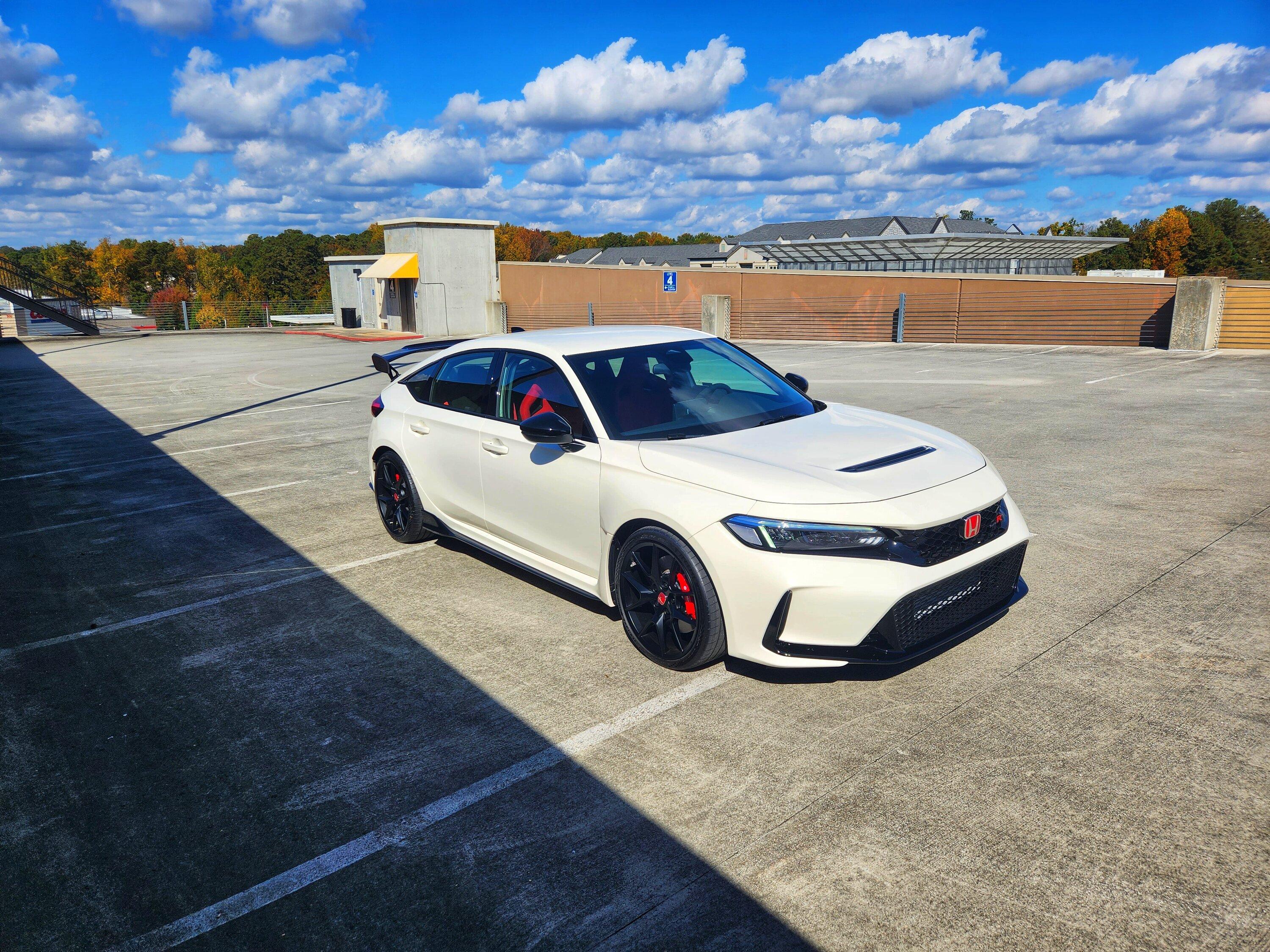 11th Gen Honda Civic Official CHAMPIONSHIP WHITE FL5 Type R Photos Thread 1000016677_edited