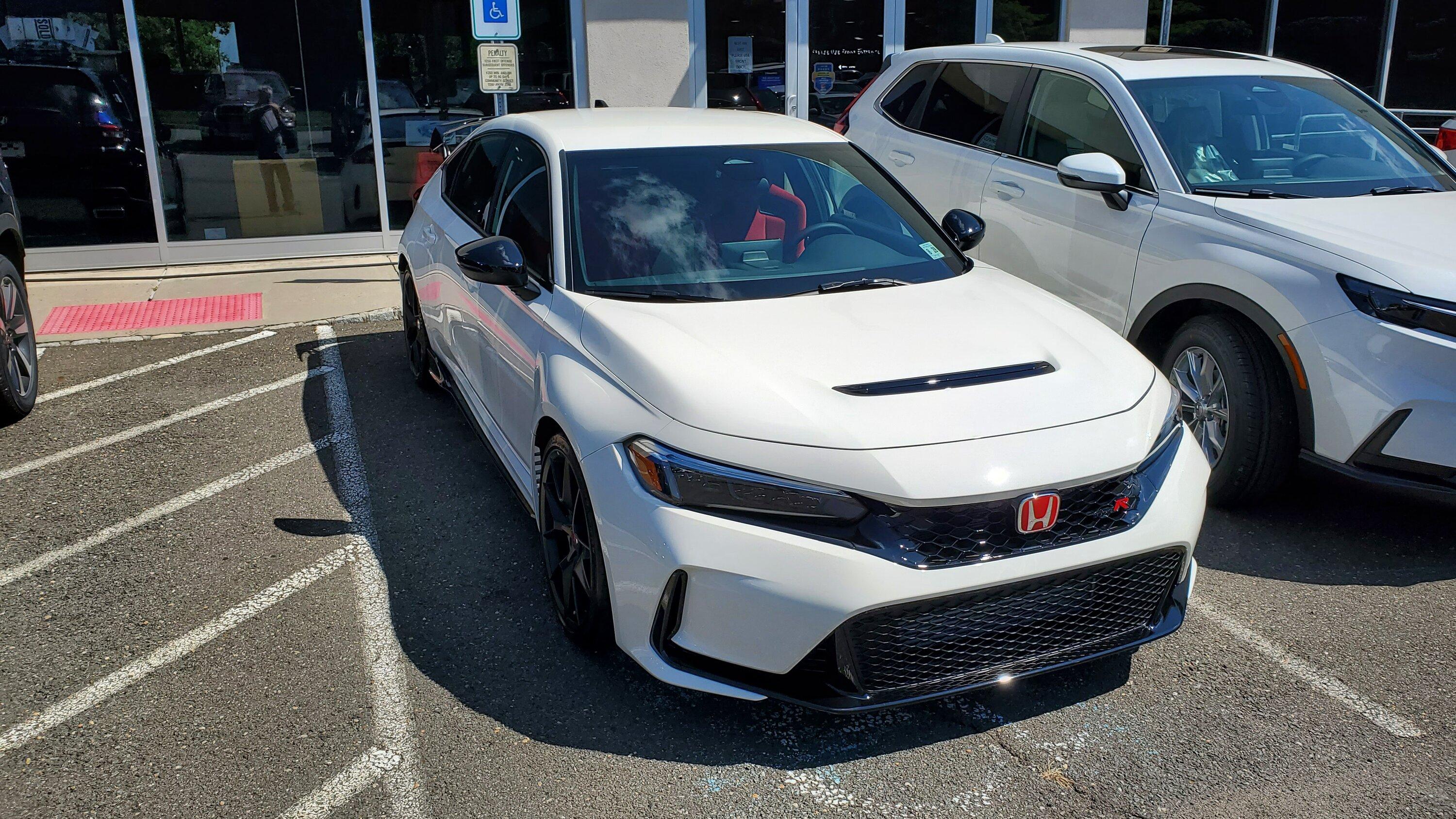 11th Gen Honda Civic Post your FL5 Civic Type R delivery pics! 🙌 📸 20230819_110803