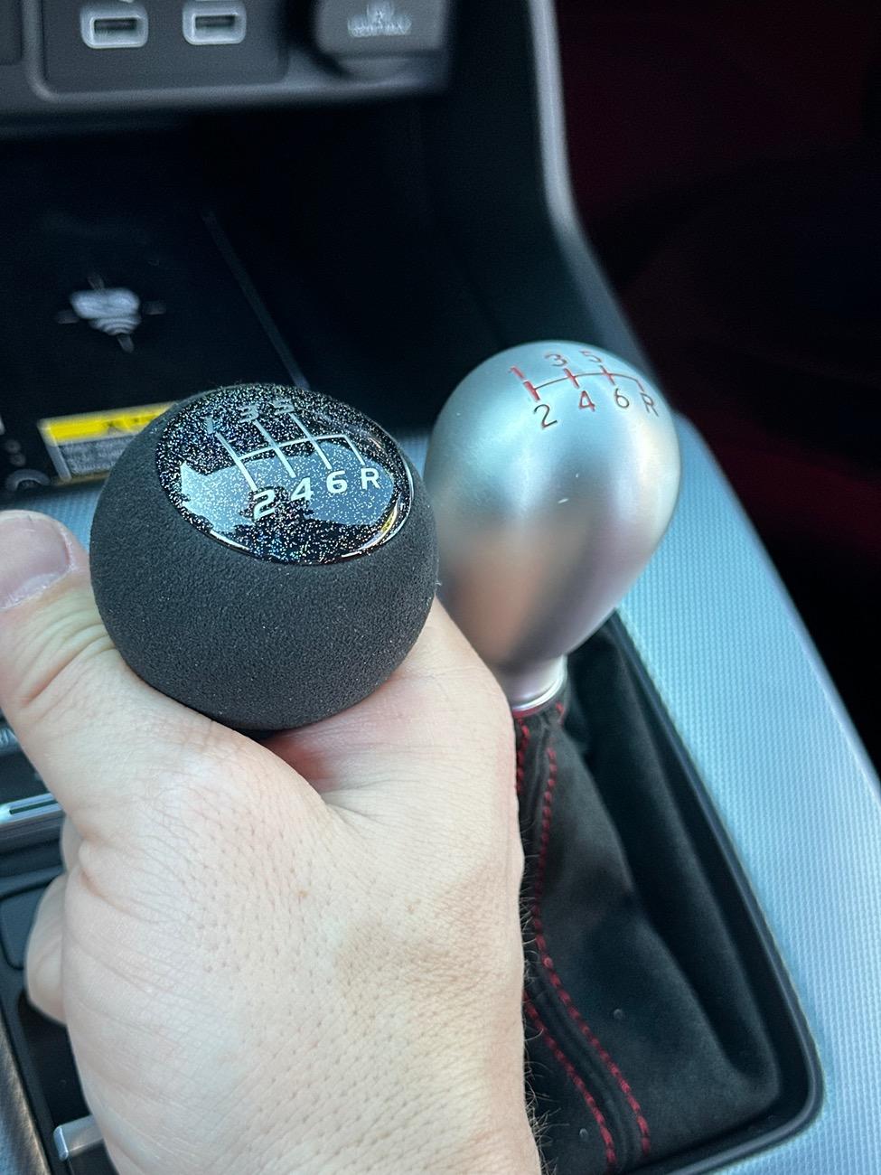 11th Gen Honda Civic New shift knob installed 😁 IMG_0301